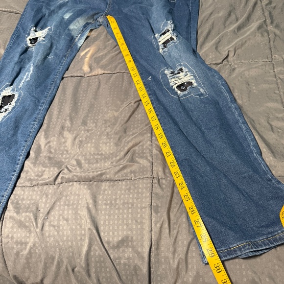 Unbranded Jeans Skull Distressed Ripped Size 5x Equivalent Of Us Size 2/3x 22 - Picture 8 of 9